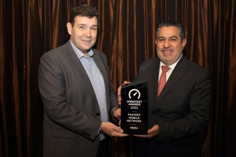 Claro recibió reconocimiento de Ookla como el operador con la red móvil ...